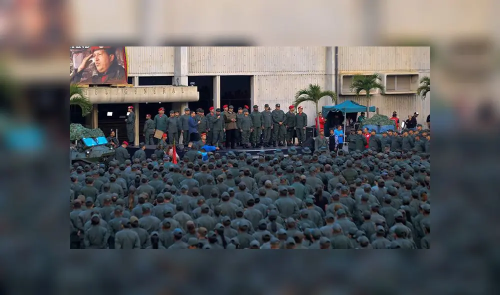 Juan Guaidó desafía a Maduro con marchas hacia cuarteles militares