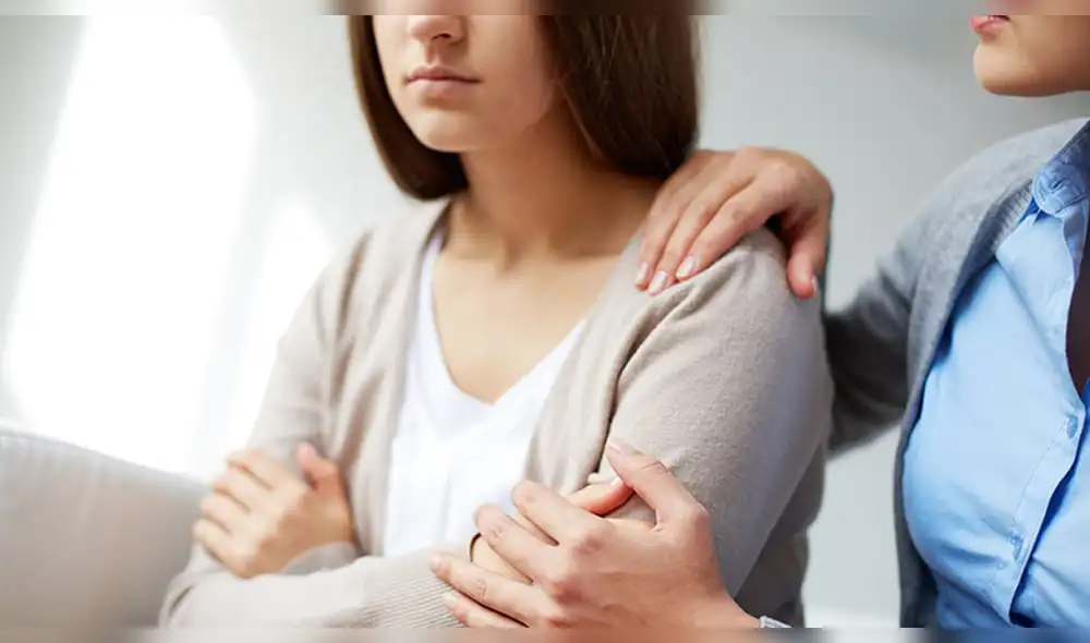 La comunicación fluida entre la familia, puede ayudar a superar el sentimiento de soledad La comunicación fluida entre la familia, puede ayudar a superar el sentimiento de soledad