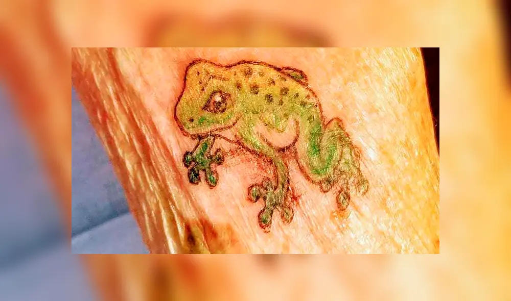 Desliza la imagen compartida en Facebook para ver el tatuaje de la mujer. Teresa Gomez/CNN