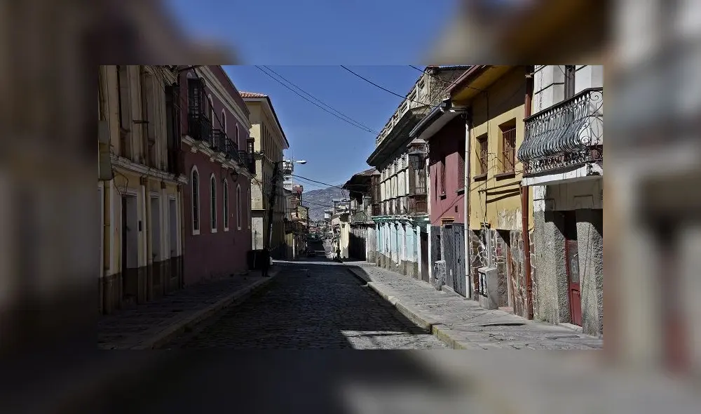 View of an empty pedestrian street in La Paz on May 8, 2020, amid the new coronavirus pandemic. - Bolivia is under state of emergency with its borders closed against the spread of COVID-19. (Photo by AIZAR RALDES / AFP) View of an empty pedestrian street in La Paz on May 8, 2020, amid the new coronavirus pandemic. - Bolivia is under state of emergency with its borders closed against the spread of COVID-19. (Photo by AIZAR RALDES / AFP)