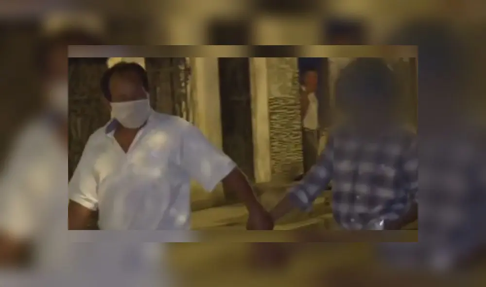 El teléfono para ofrecer ayuda a Carlos y a su hijo es 937 549 971.