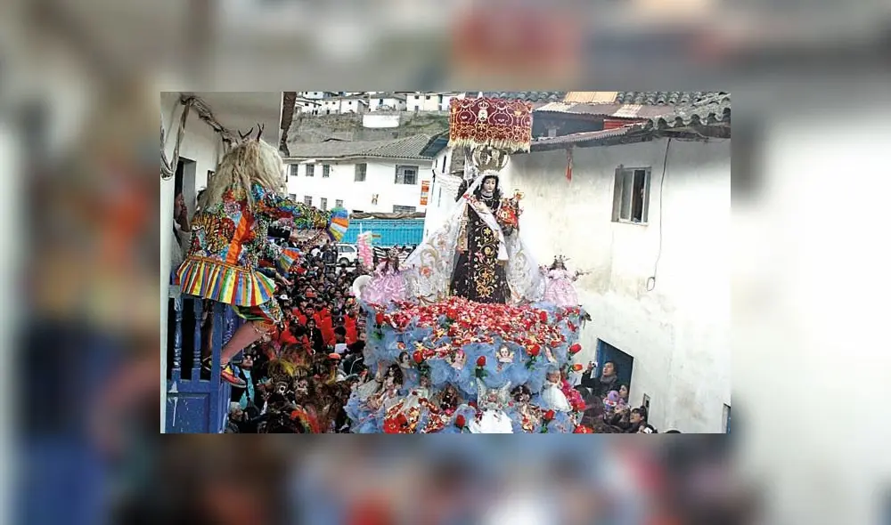 Cusco vive la festividad a la Virgen del Carmen en Paucartambo [VIDEO]