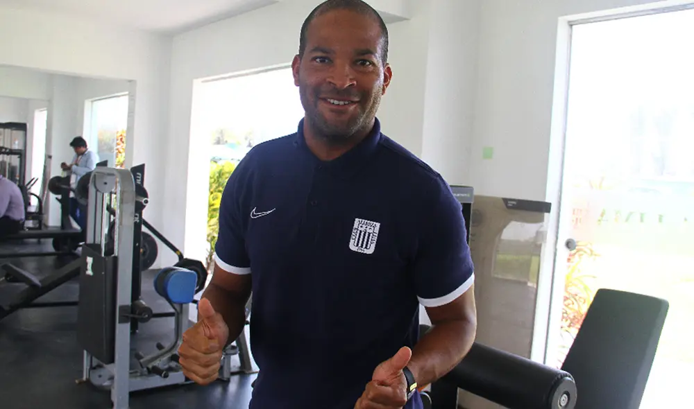 Alberto Rodríguez emocionado con la reanudación de la Liga 1. Foto: GLR Alberto Rodríguez emocionado con la reanudación de la Liga 1. Foto: GLR