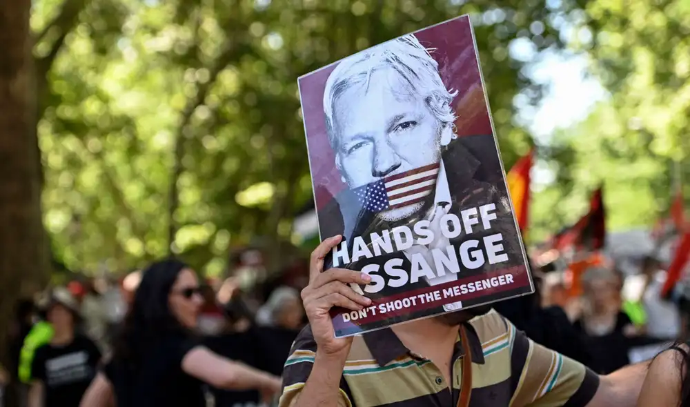 Medios colaboraron hace doce años para filtrar extractos de los 250.000 documentos comprometedores con la administración estadounidense. Foto: AFP