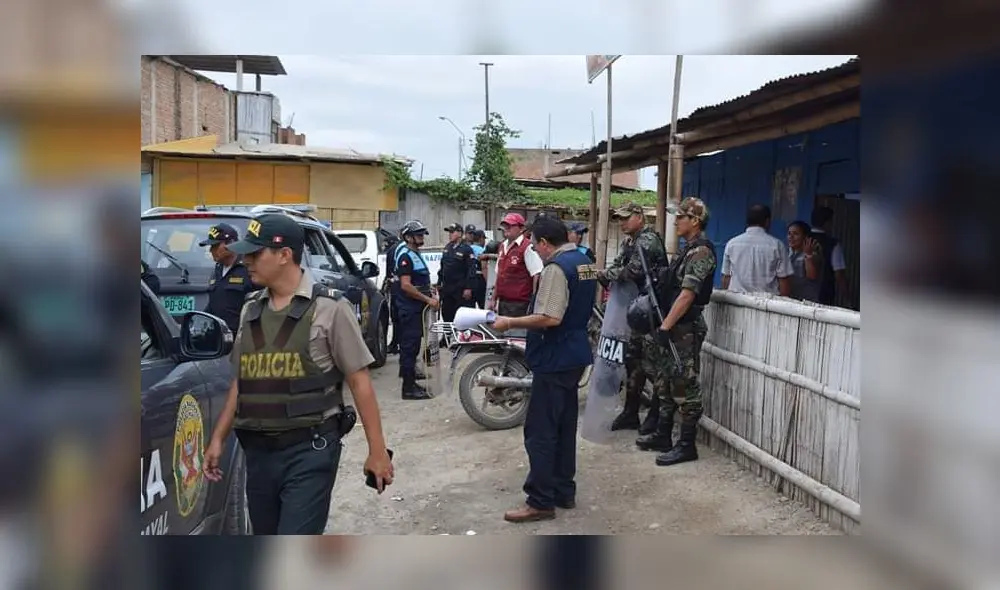 Detienen a mayor PNP que había estado celebrando cumpleaños con extranjeras y tomando licor en Tumbes Detienen a mayor PNP que había estado celebrando cumpleaños con extranjeras y tomando licor en Tumbes