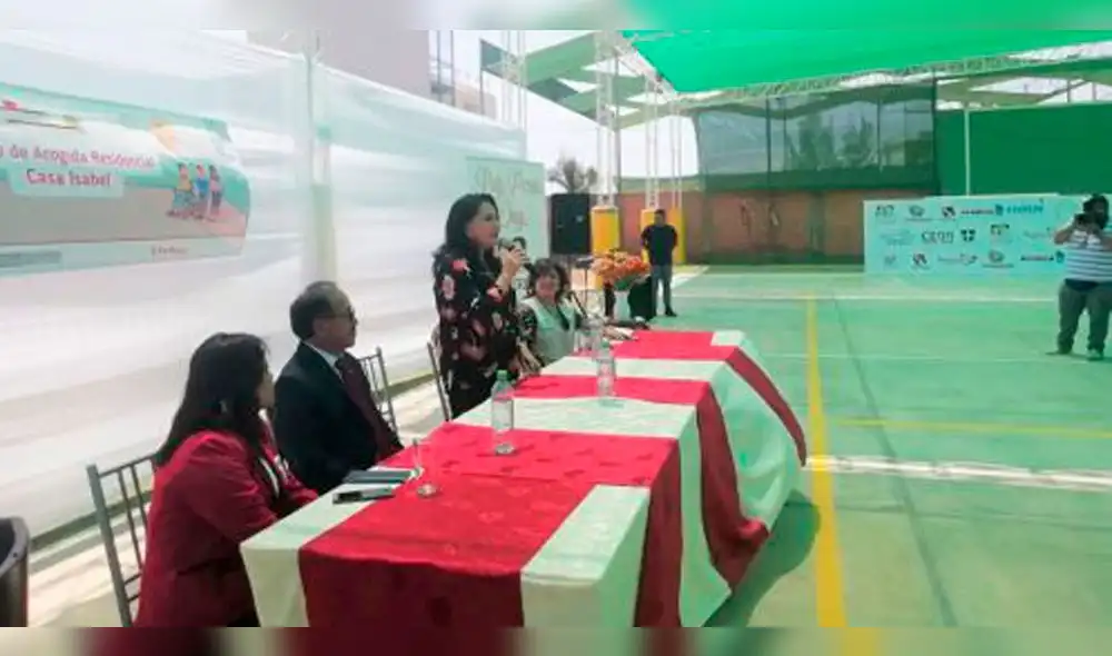 La ministra de la Mujer inauguró dos nuevos Centro de Emergencia Mujer.