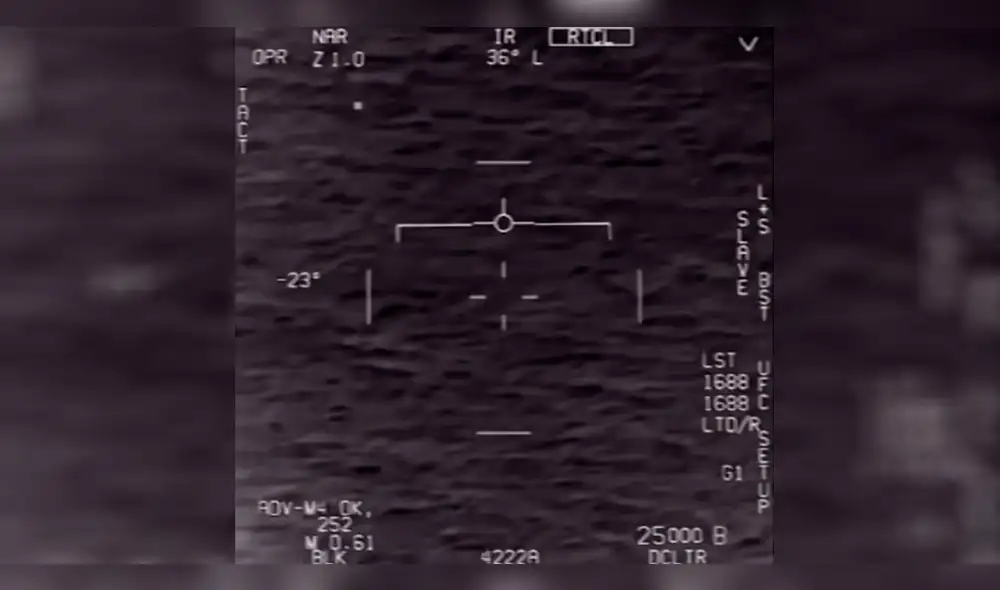 YouTube Viral: Aseguran haber captado ovni volando sobre el océano Atlántico