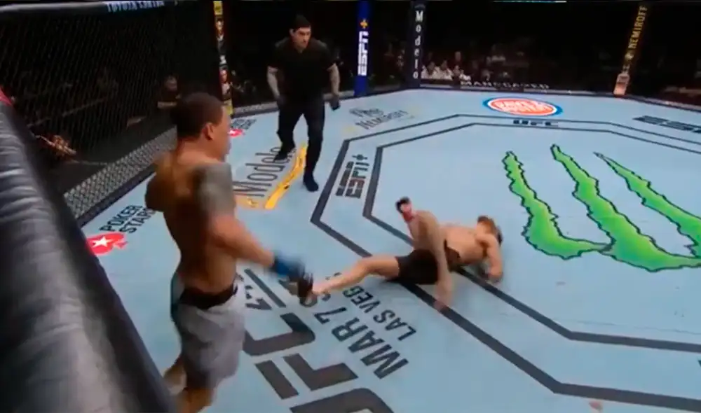 El golpe fue tan certero que causó la caída al suelo de Pilarte. Foto: UFC.
