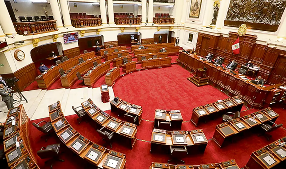 Inaceptable. El agravio contra Vizcarra se produjo en el pleno.