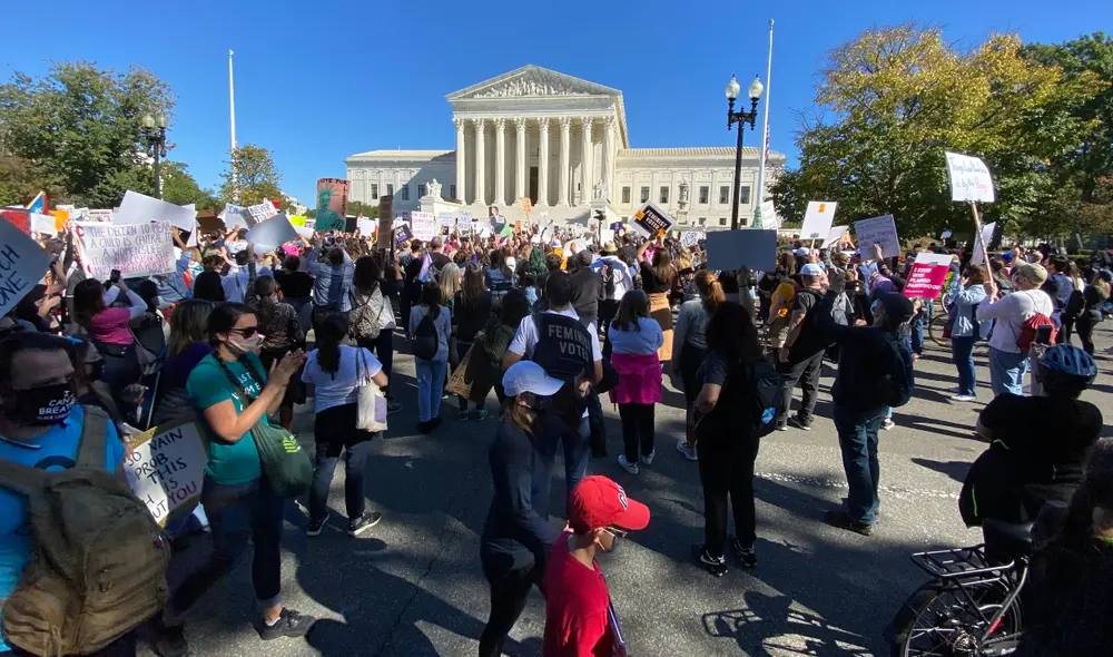 Las organizadoras estiman que asistieron más de 100.000 personas en total. Foto: AFP Las organizadoras estiman que asistieron más de 100.000 personas en total. Foto: AFP