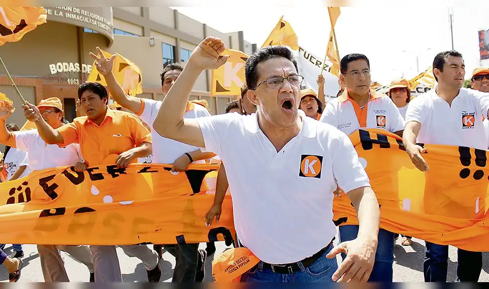 Fiscal cita a congresistas en caso de corrupción en el norte 