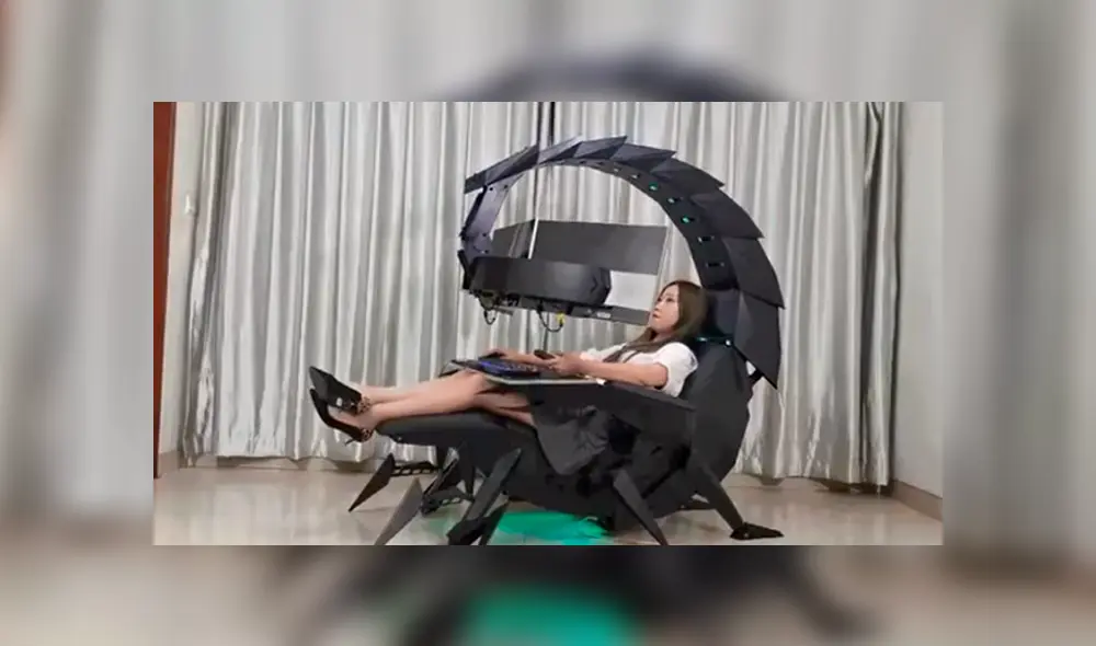 Así es la nueva silla gamer con forma de escorpión que tiene soporte para tres monitores. Foto: Golem. Así es la nueva silla gamer con forma de escorpión que tiene soporte para tres monitores. Foto: Golem.