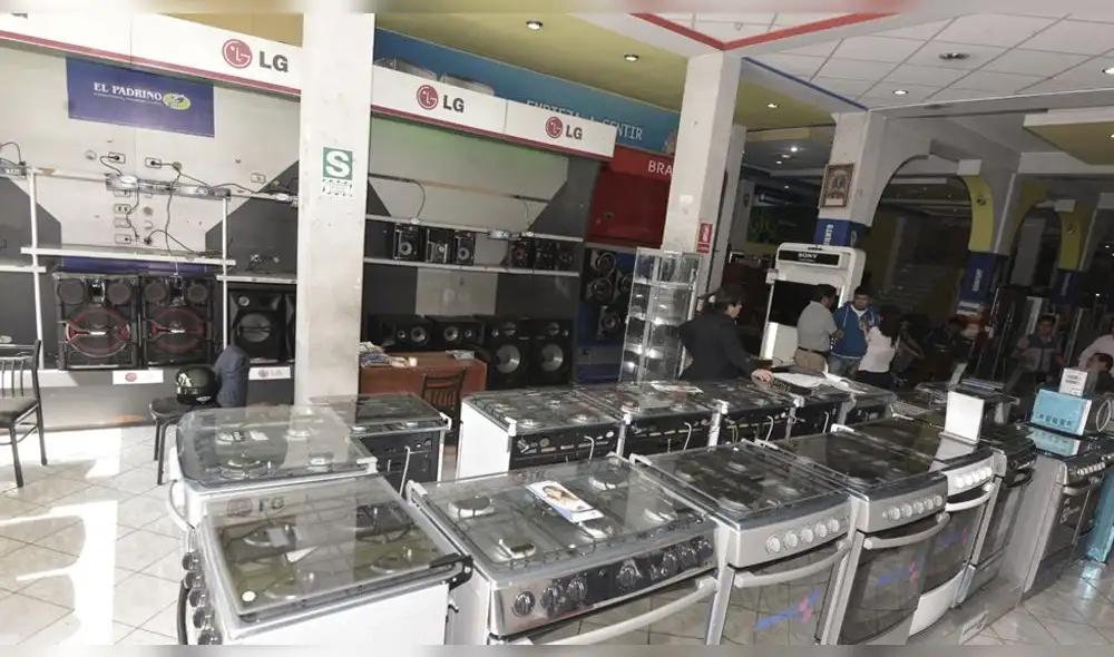 ¿Qué es el consumo fantasma de electricidad y qué artefactos lo generan?