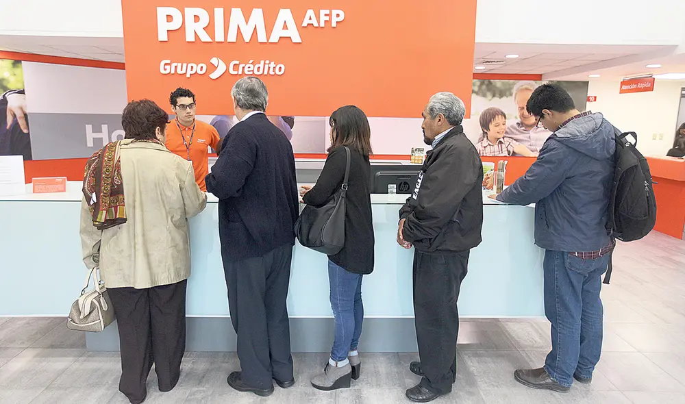 Alcance del dictamen. Se calcula que la iniciativa tendrá un alcance superior a los 2 millones de personas que dejaron de aportar a las AFP y se encuentran en un rango de edades de 18 a 50 años. Foto: La República Alcance del dictamen. Se calcula que la iniciativa tendrá un alcance superior a los 2 millones de personas que dejaron de aportar a las AFP y se encuentran en un rango de edades de 18 a 50 años. Foto: La República