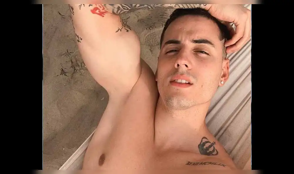 Mayra Goñi y popular cantante son captados en romántico encuentro [VIDEO]