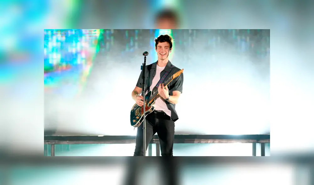 Desliza para ver el resultado que Google Translate lanzó con el nombre del cantante Shawn Mendes.