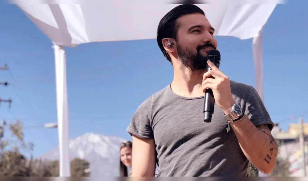 Ezio Oliva sorprende a novia en plena boda