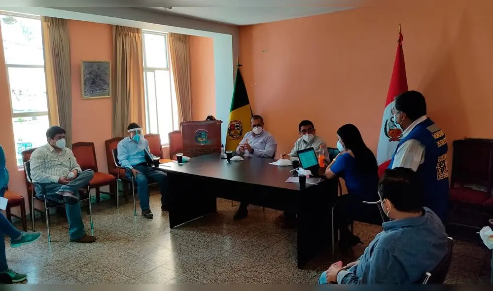 Reunión de alcaldes de Chiclayo y Picsi