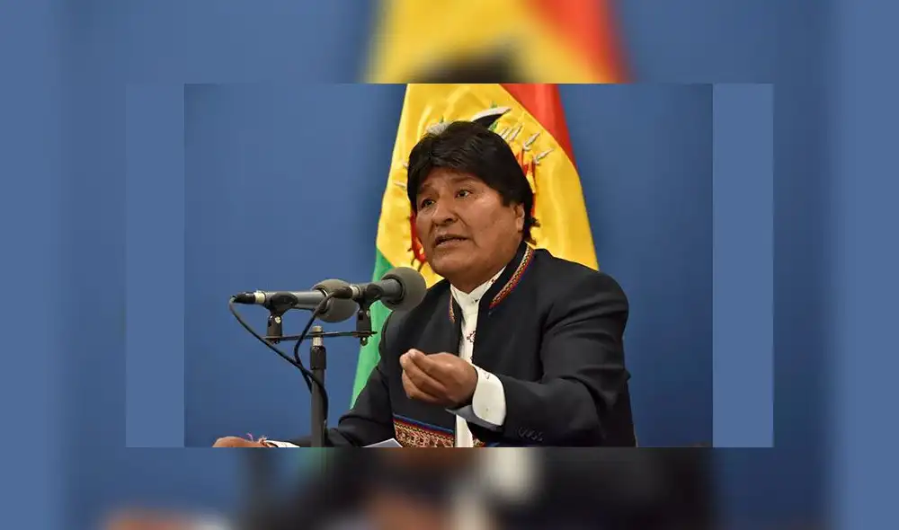 Evo Morales durante una rueda de prensa en la Paz, donde dijo que los resultados de las elecciones en Argentina son una "rebelión" contra el FMI. Foto: Efe.