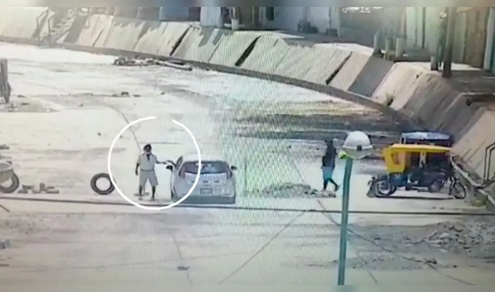 Piura. Los sujetos habían colocado palos y piedras con una soga.