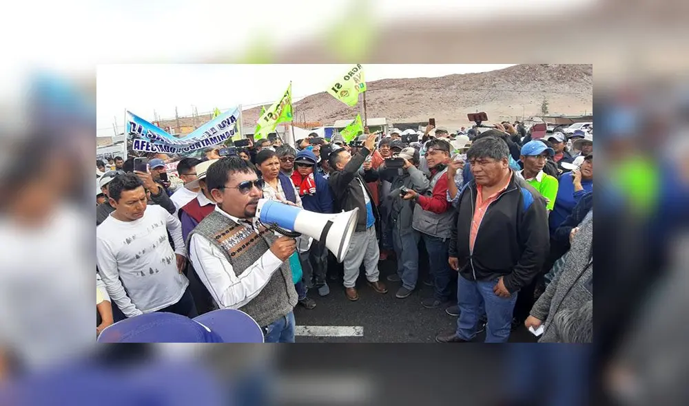 Elmer Cáceres Llica llegó esta mañana a La Joya para dialogar con la población.