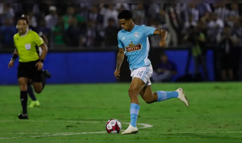 Christopher Olivares deja Sporting Cristal y ficha por el Vitória Guimaraes [VIDEO]