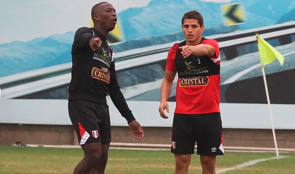 Aldo Corzo y su terrible elogio a Luis Advíncula. Foto: Grupo La República