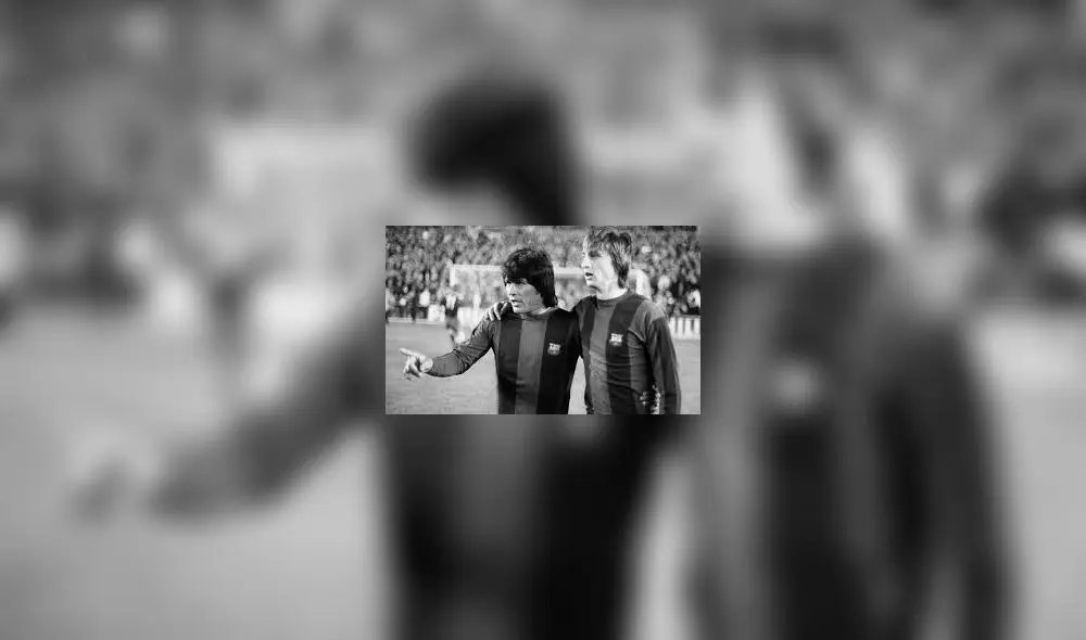 Hugo Sotil y Johan Cruyff. Hugo Sotil y Johan Cruyff.