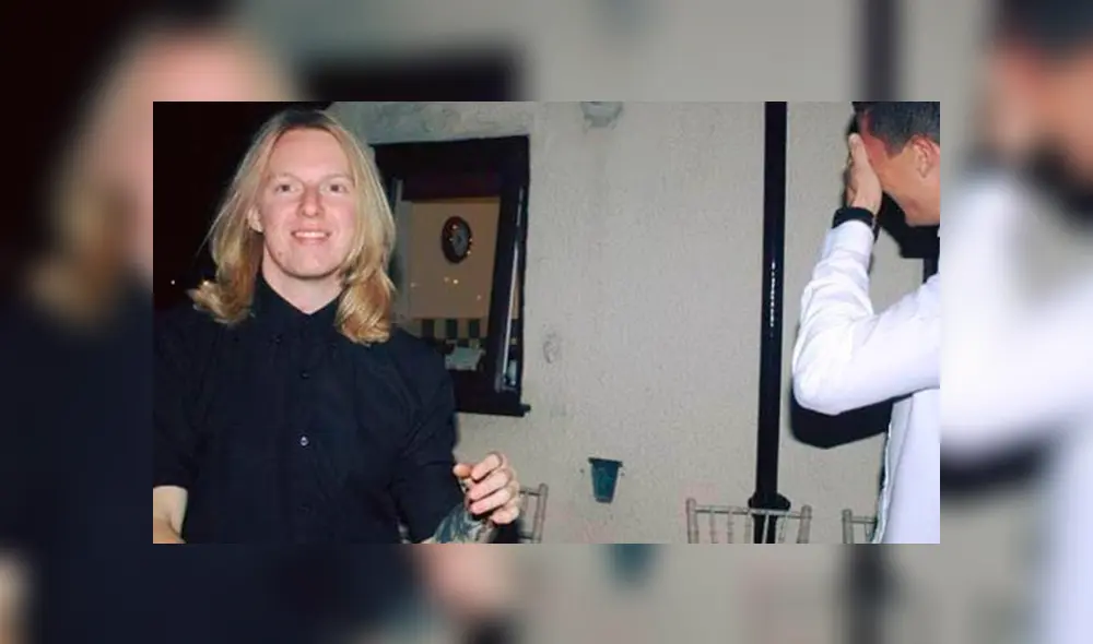 Baterista sufre derrame cerebral en vivo y sigue tocando [VIDEO]