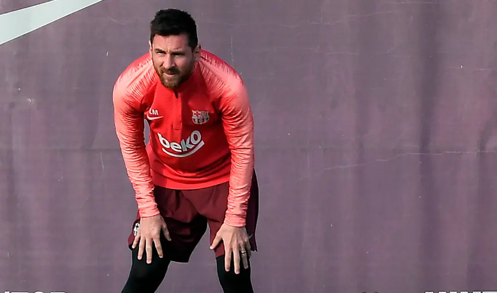 El futbolista argentino Lionel Messi sigue sin entrenarse con el primer equipo y no reaparecería hasta la próxima semana por la Liga Santander. El futbolista argentino Lionel Messi sigue sin entrenarse con el primer equipo y no reaparecería hasta la próxima semana por la Liga Santander.