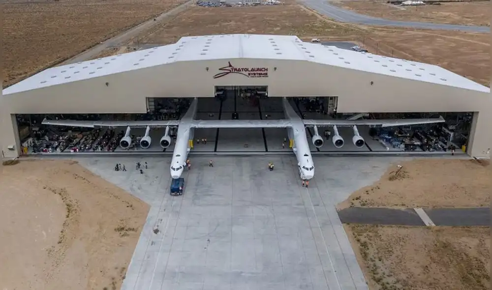 En YouTube, el avión ‘mutante' más gigante de la historia ya es una realidad y así se ve [VIDEO]