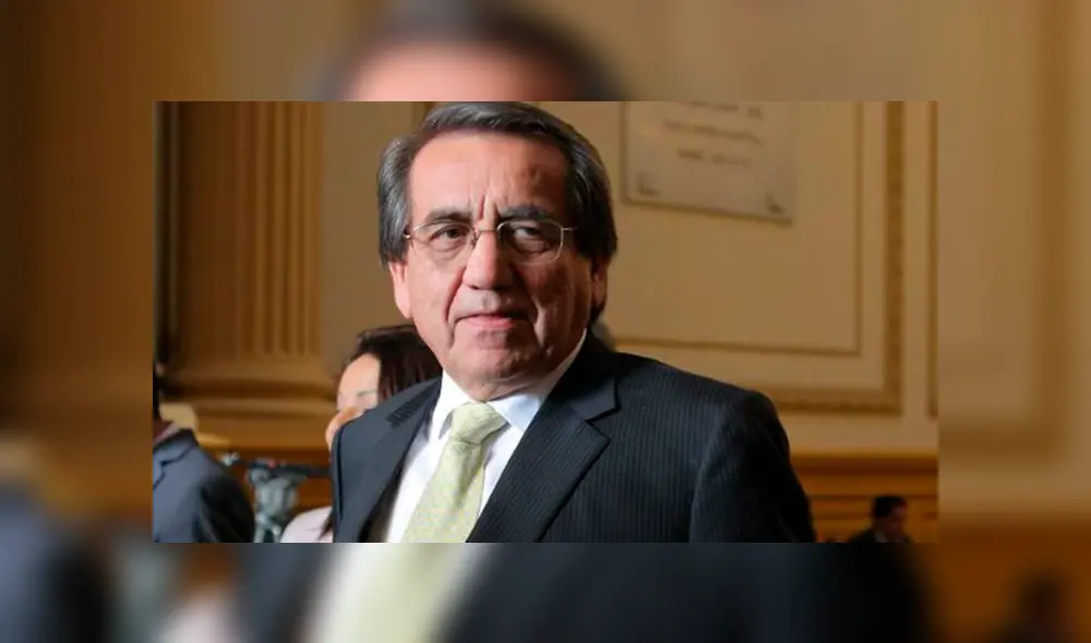 Jorge del castillo - twitter - parada militar