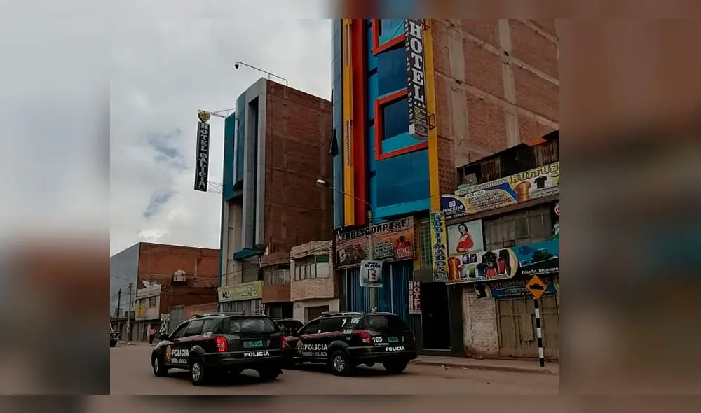 Siete hampones realizaron disparos al aire y despojaron de sus pertenencias a los huéspedes. Siete hampones realizaron disparos al aire y despojaron de sus pertenencias a los huéspedes.