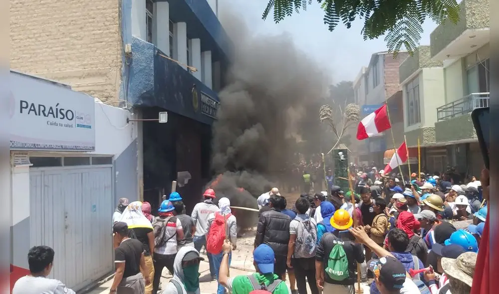 Amagos de incendio tanto en el Ministerio Público como el Poder Judicial de Camaná. Foto: Camaná GO Amagos de incendio tanto en el Ministerio Público como el Poder Judicial de Camaná. Foto: Camaná GO