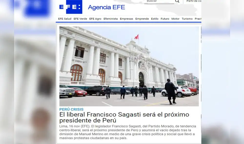 A market trader shows different currency notes in Caracas on March 10, 2019, during the third day of a massive power outage which has left Venezuelans without communications, electricity and water. - The unprecedented power outage already left 15 patients dead and threatens to extend indefinitely, increasing distress for the severe political and economic crisis hitting the oil-rich South American nation. (Photo by Cristian Hernandez / AFP) A market trader shows different currency notes in Caracas on March 10, 2019, during the third day of a massive power outage which has left Venezuelans without communications, electricity and water. - The unprecedented power outage already left 15 patients dead and threatens to extend indefinitely, increasing distress for the severe political and economic crisis hitting the oil-rich South American nation. (Photo by Cristian Hernandez / AFP)