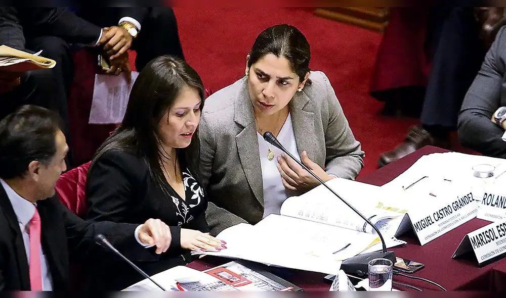 Vilcatoma solicita expulsión de Letona de bancada de FP
