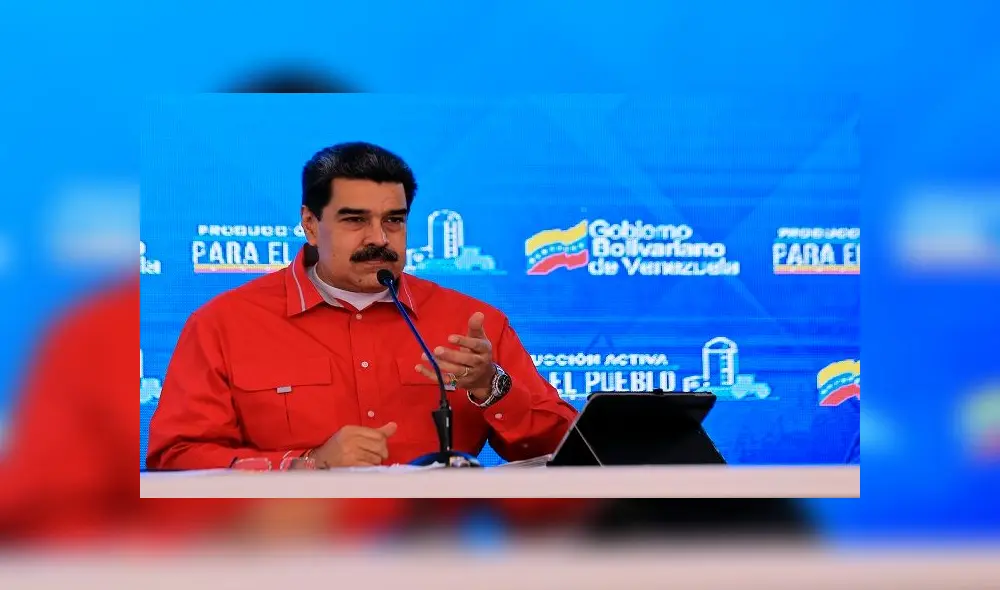 Handout picture released by the Venezuelan Presidency showing Venezuela's President Nicolas Maduro speaking during a televised message, at Miraflores Presidential Palace in Caracas on May 27, 2020, amid the novel coronavirus pandemic. - Maduro said Wednesday there will be a raise in the price of gasoline -almost free in Venezuela- after the arrival of Inanian ships with oil amid a severe shortage. t (Photo by JHONN ZERPA / Venezuelan Presidency / AFP) / RESTRICTED TO EDITORIAL USE - MANDATORY CREDIT AFP PHOTO / VENEZUELAN PRESIDENCY / JHONN ZERPA - NO MARKETING NO ADVERTISING CAMPAIGNS - DISTRIBUTED AS A SERVICE TO CLIENTS Handout picture released by the Venezuelan Presidency showing Venezuela's President Nicolas Maduro speaking during a televised message, at Miraflores Presidential Palace in Caracas on May 27, 2020, amid the novel coronavirus pandemic. - Maduro said Wednesday there will be a raise in the price of gasoline -almost free in Venezuela- after the arrival of Inanian ships with oil amid a severe shortage. t (Photo by JHONN ZERPA / Venezuelan Presidency / AFP) / RESTRICTED TO EDITORIAL USE - MANDATORY CREDIT AFP PHOTO / VENEZUELAN PRESIDENCY / JHONN ZERPA - NO MARKETING NO ADVERTISING CAMPAIGNS - DISTRIBUTED AS A SERVICE TO CLIENTS