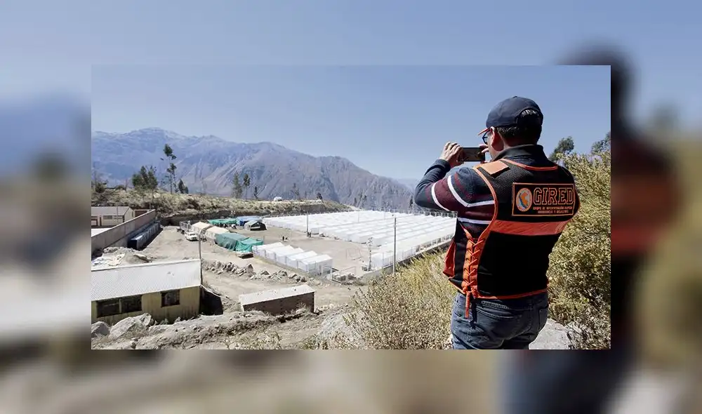 POBLADORES VOLCAN UBINAS POBLADORES VOLCAN UBINAS