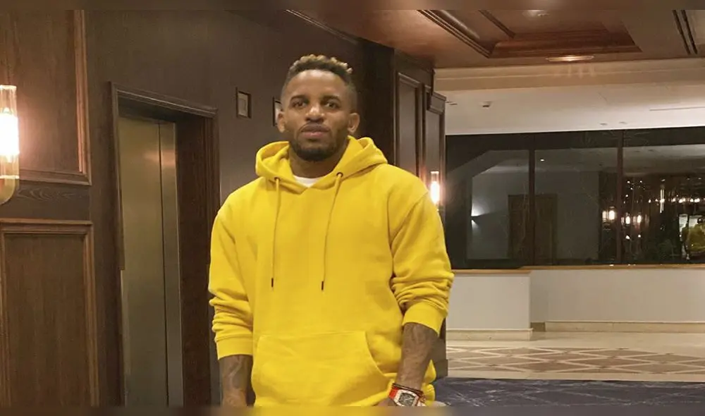 Jefferson Farfán famoso jugador de fútbol peruano Jefferson Farfán famoso jugador de fútbol peruano