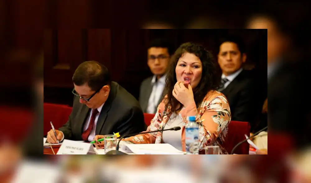 ¿Yesenia Ponce se considera pobre? Esto respondió la fujimorista [VIDEO]