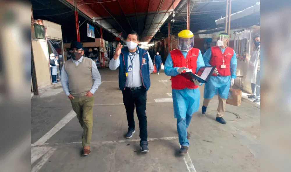 Los técnicos de la Contraloría inspeccionaron las diferentes secciones del mercado. Foto: Municipalidad Provincial de Chiclayo. Los técnicos de la Contraloría inspeccionaron las diferentes secciones del mercado. Foto: Municipalidad Provincial de Chiclayo.