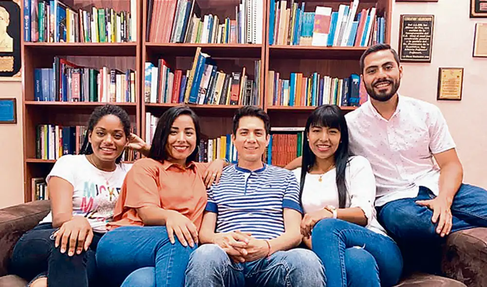 Fujimorismo recurre a los jóvenes del partido para “mejorar” su imagen Fujimorismo recurre a los jóvenes del partido para “mejorar” su imagen