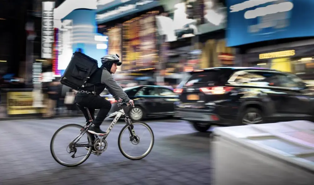 Los negocios trabajan de la mano con empresas de delivery. Foto: La República/referencial Los negocios trabajan de la mano con empresas de delivery. Foto: La República/referencial