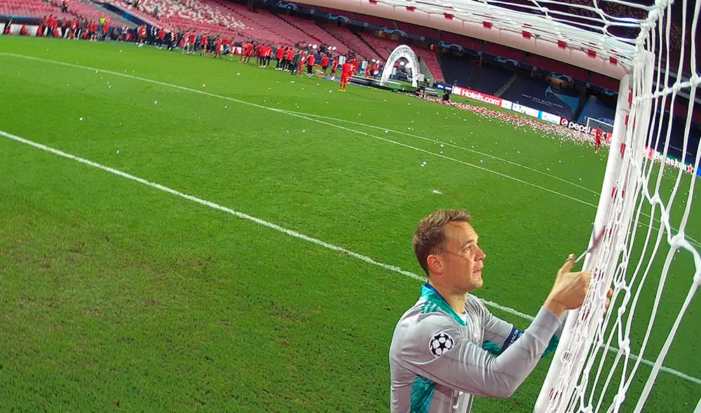 Champions League: Manuel Neuer se llevó un peculiar recuerdo tras campeonar con el Bayern Múnich. Foto: AFP