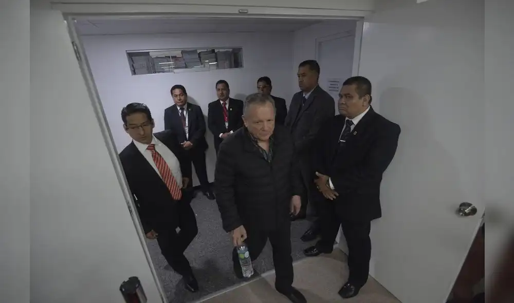 Interrogarán al fiscal de la Nación por vínculos con Keiko Fujimori 