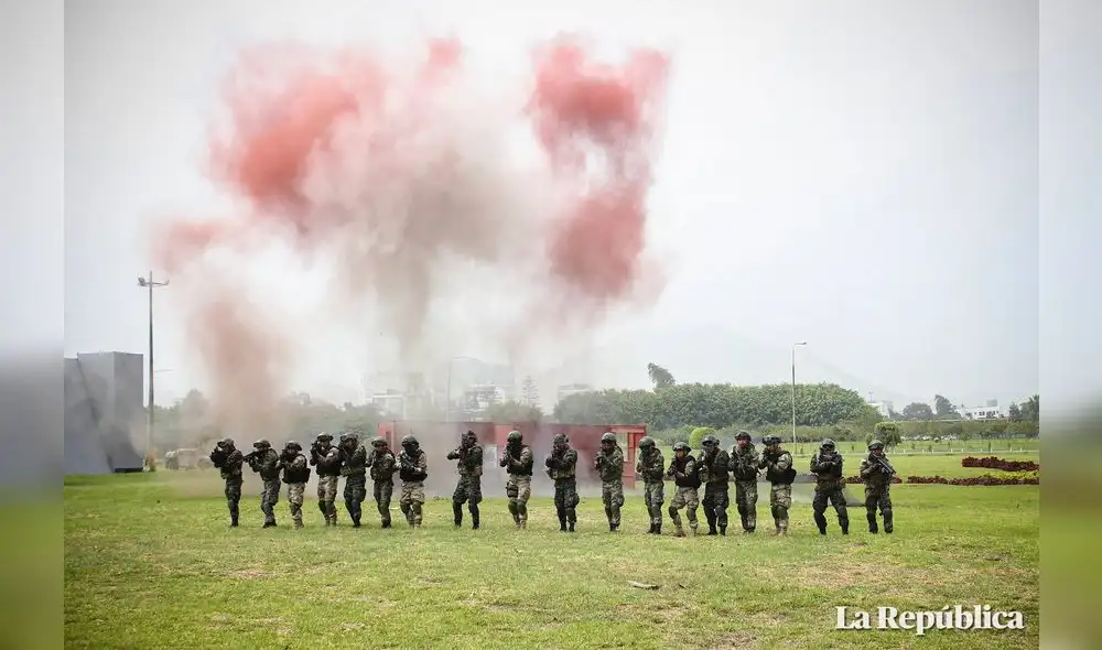 Impresionante exhibición militar en el Pentagonito [FOTOS]