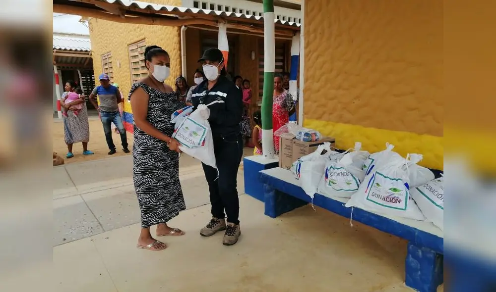 Familias del norte en situación vulnerable reciben alimentos durante el estado de emergencia. Foto: Difusión