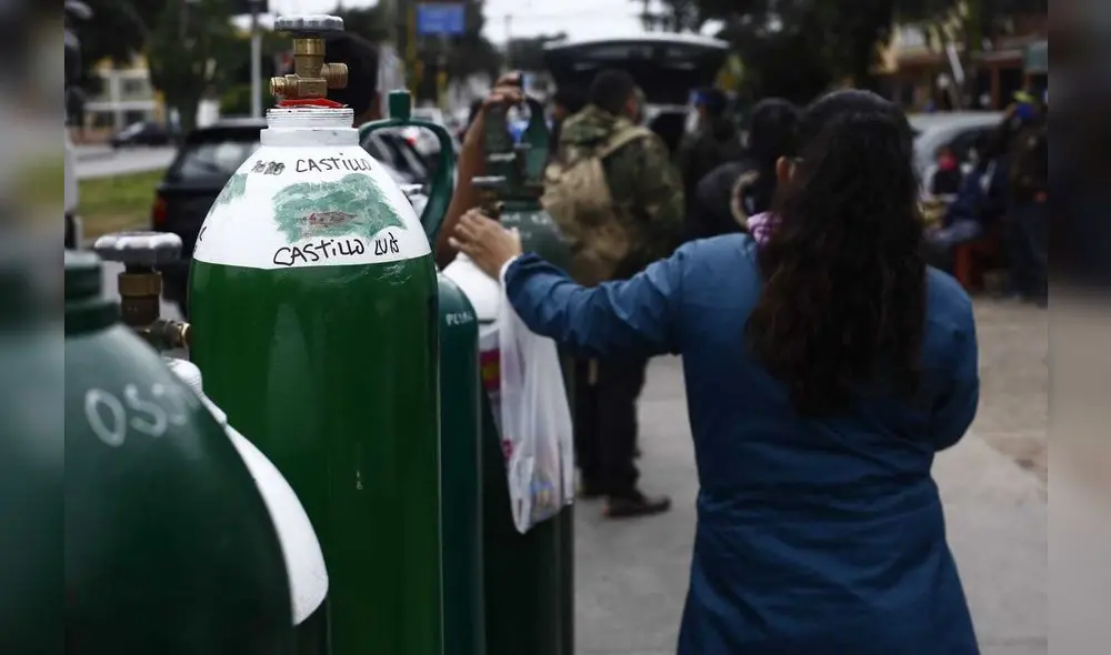 Se registran largas colas y aglomeración en la recarga de oxigeno en el Callao / Credito: Marco Cotrina Se registran largas colas y aglomeración en la recarga de oxigeno en el Callao / Credito: Marco Cotrina
