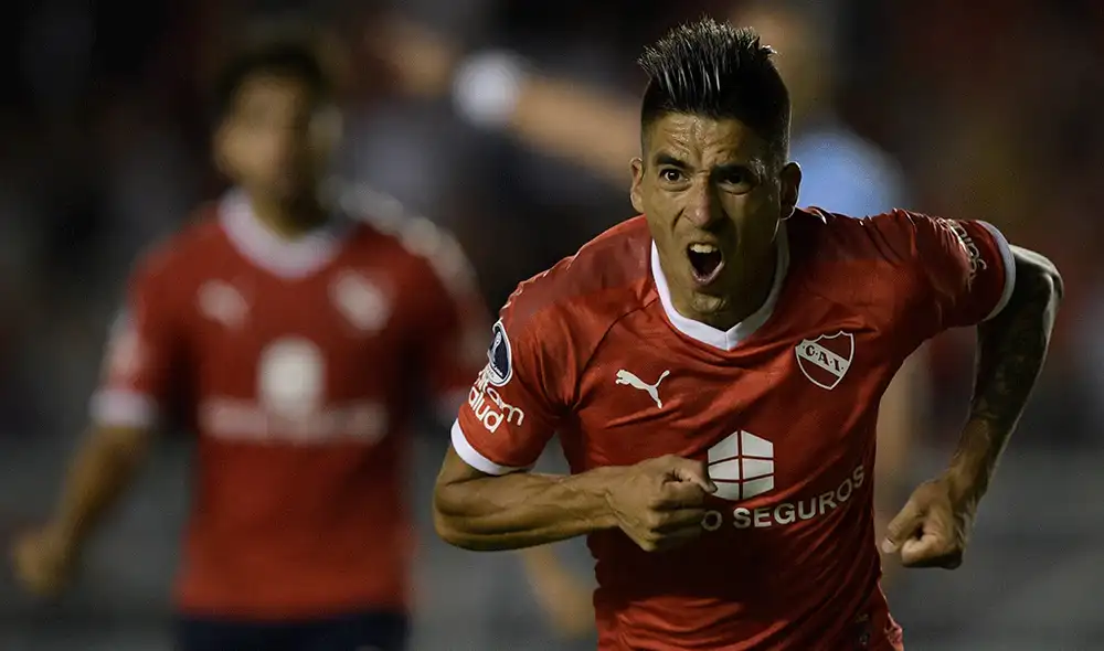 Leandro Fernández festeja el gol de la victoria de Independiente sobre Fortaleza por el partido de ida de la primera fase de Copa Sudamericana 2020. Leandro Fernández festeja el gol de la victoria de Independiente sobre Fortaleza por el partido de ida de la primera fase de Copa Sudamericana 2020.