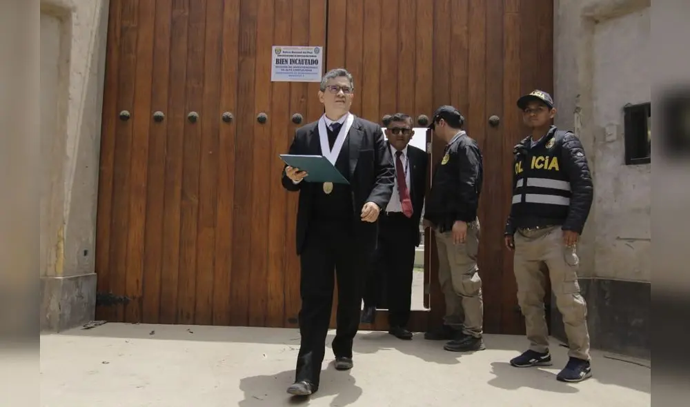 El fiscal provincial incautó dos inmuebles de Pedro Pablo Kuczynski. Foto: Melissa Merino / La República El fiscal provincial incautó dos inmuebles de Pedro Pablo Kuczynski. Foto: Melissa Merino / La República